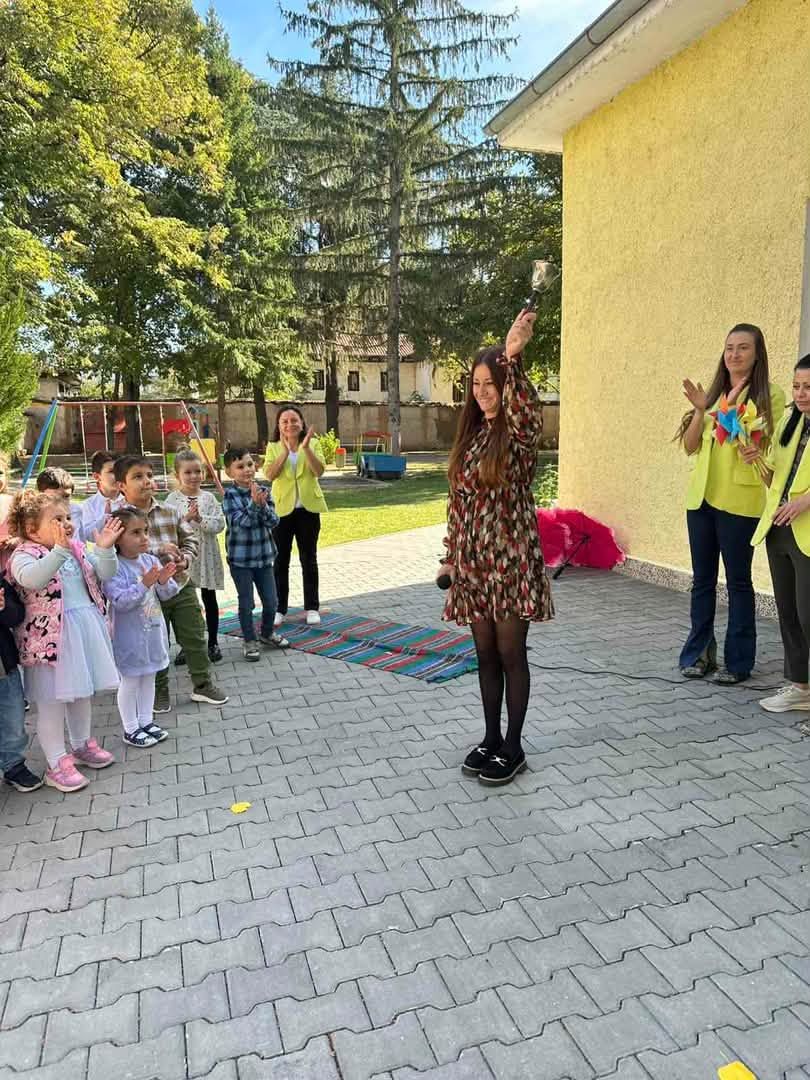 Откриване на новата учебна година - ДГ №6 Еделвайс - Казанлък